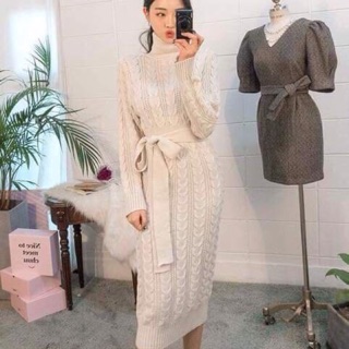 Váy len cổ lọ kiểu dáng tiểu thư
