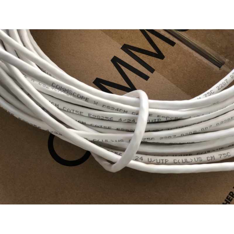 Cáp mạng Cat5e UTP Commscope chính hãng P/N: 6-219590-2 dài 30M, 40M, 50M, 60M, 70M, 80M, 90M, 100M chính hãng
