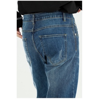 Quần jeans dáng slimfit basic