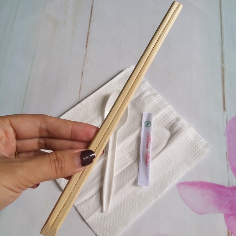 COMBO TAKE AWAY MUỖNG ĐŨA TĂM KHĂN MANG VỀ 100c