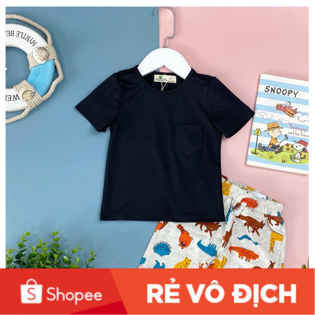 Áo bé trai trơn vải thể thao có túi size 1-18, cho bạn từ 10-25kg. Chất vải thể thao sờ thích tay, dễ mặc, mát mẻ cho bé