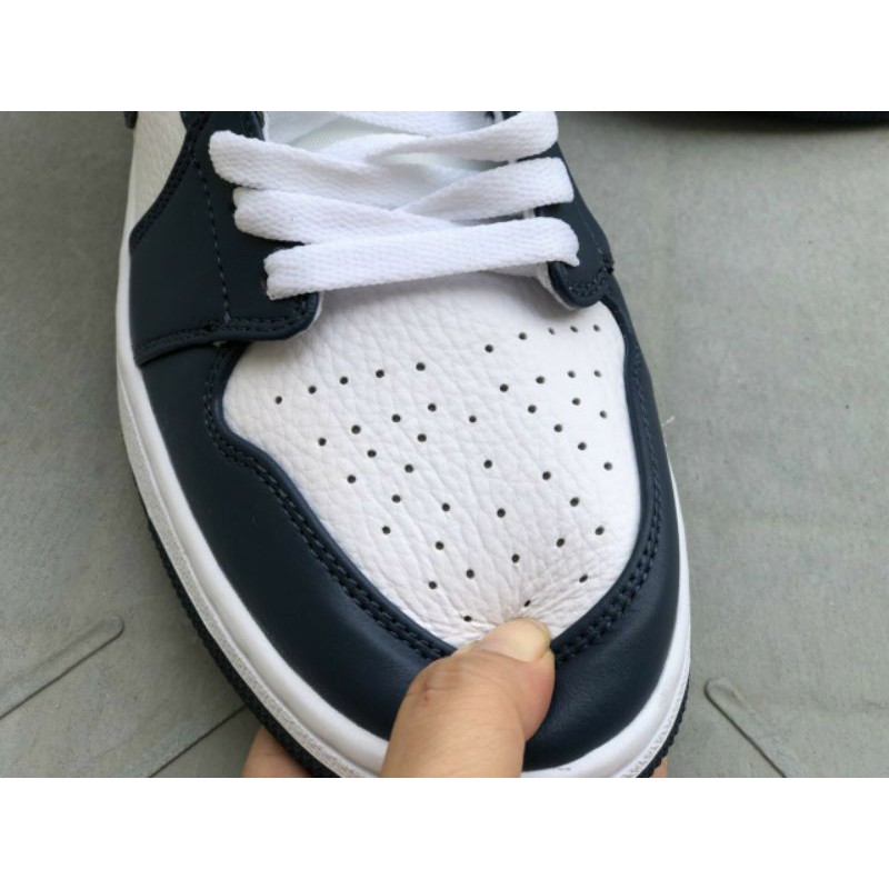 Giày bóng rổ Air Jordan 1 Mid Retro Midnight navy/white | BigBuy360 - bigbuy360.vn