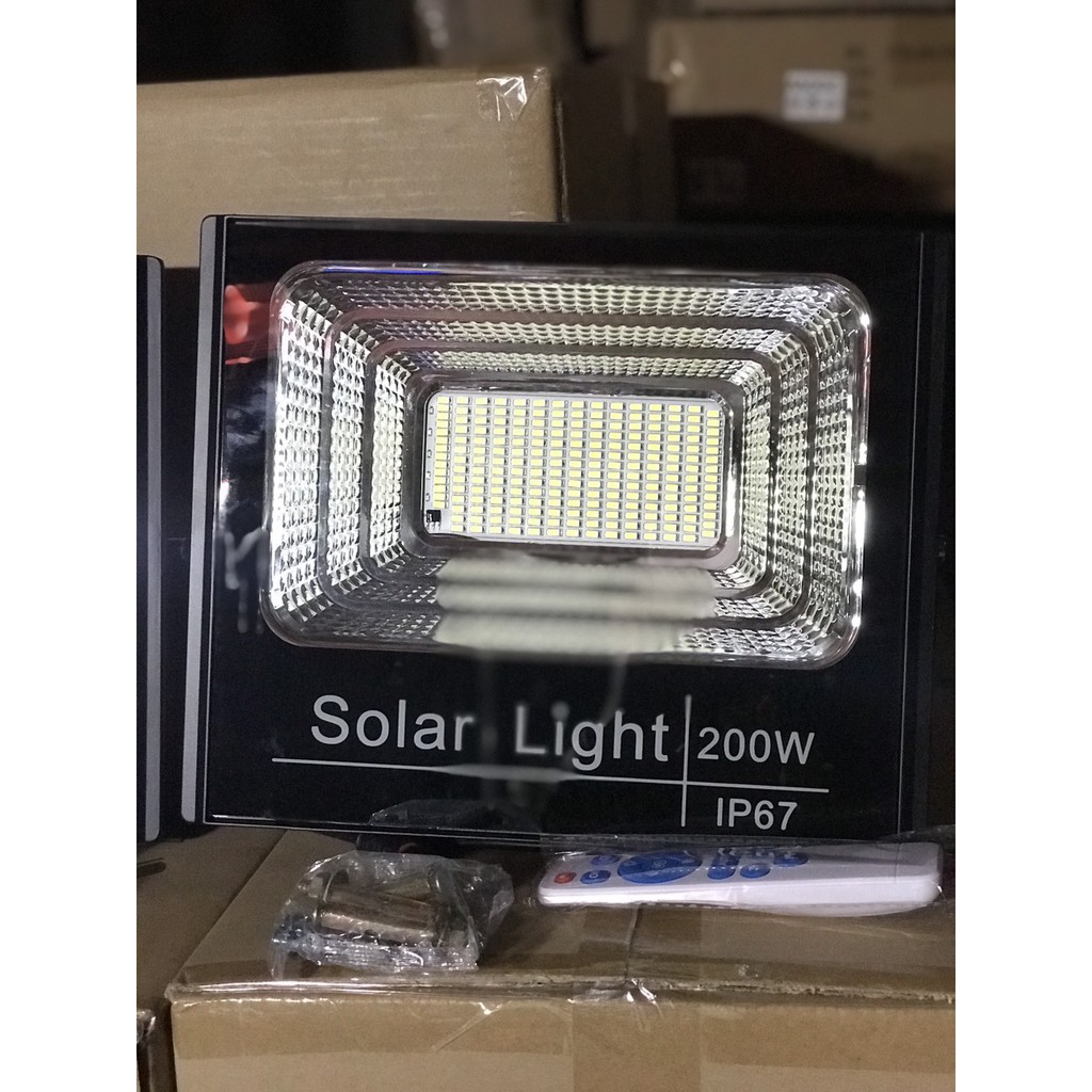 Đèn pha năng lượng mặt trời ,200w,đèn pha led 200w, chống nước IP67 Vỏ Nhôm Đúc có Giấy Bảo Hành