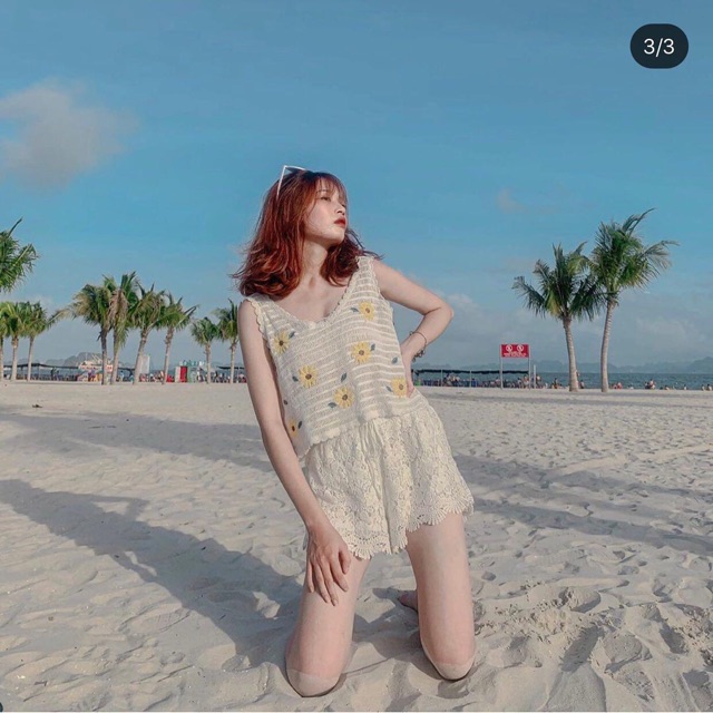 Gaeul store- Set Len sợi đan đi biển sống ảo- áo len sát nách thêu hoa cúc + quần ren hot hit