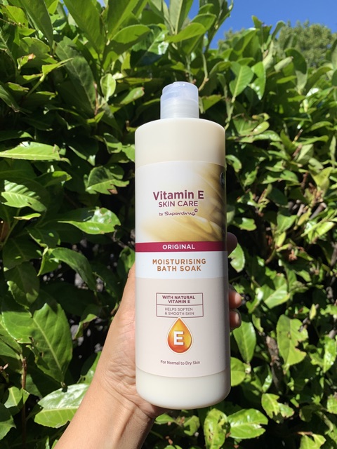 (Nội địa UK) Sữa tắm tăng cường dưỡng ẩm chứa VITAMIN E chống lão hoá toàn thân SKINCARE BY SUPERDRUG | BigBuy360 - bigbuy360.vn