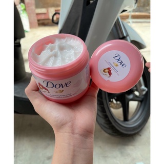 Tẩy da chết body Dove