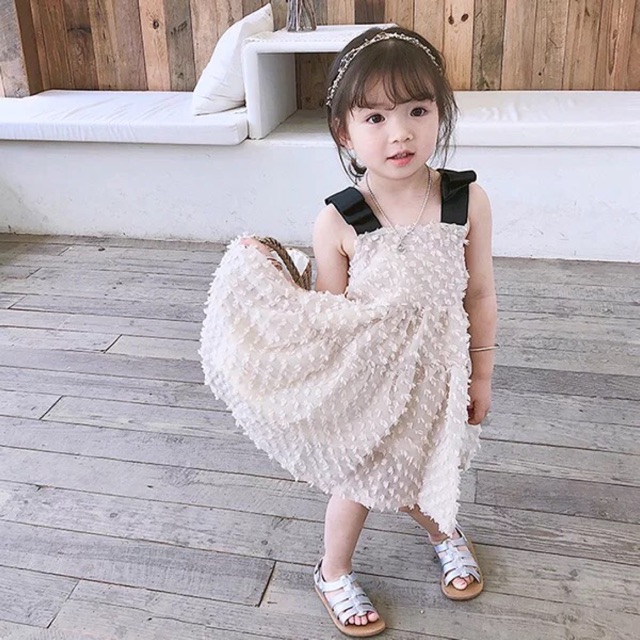 Váy bánh bèo dễ thương