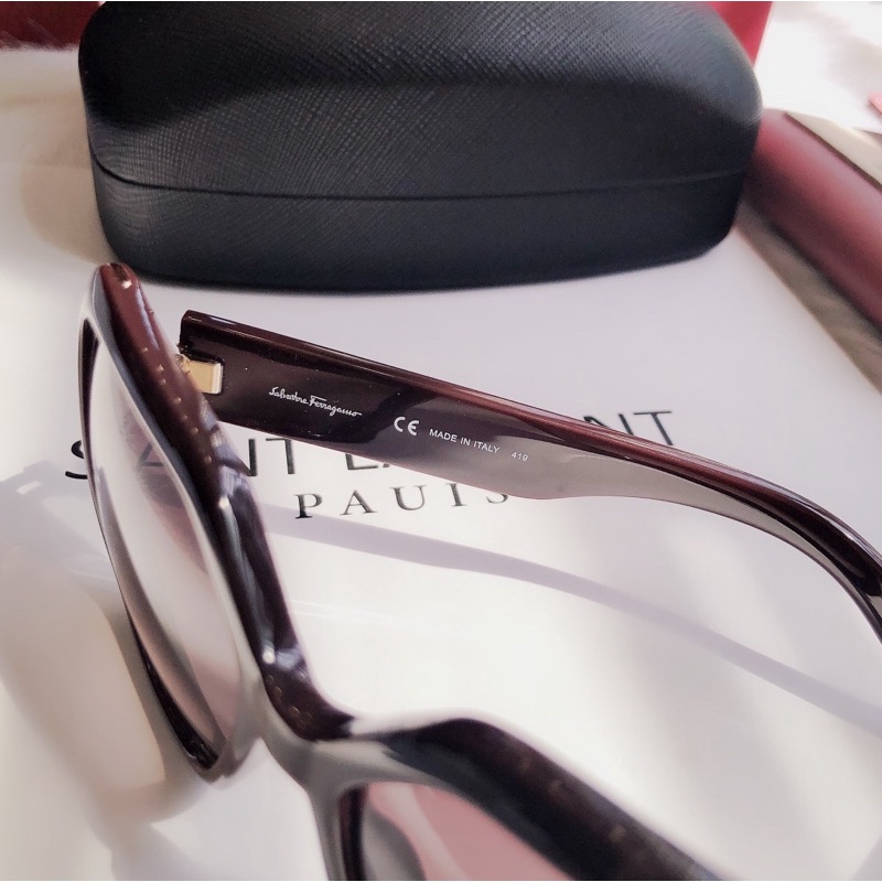 Mắt kính mát nữ Salvatore quốc dân SF781S 604 màu burgundy siu sang
