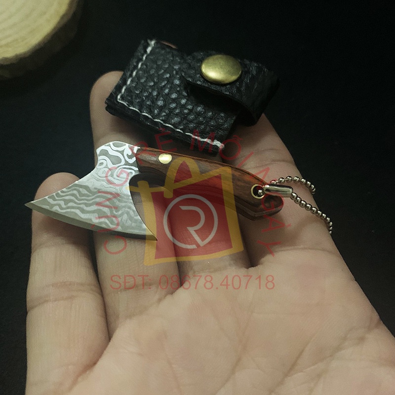 Móc khoá búa rìu mini bằng kim loại, có bao da, dùng đa năng
