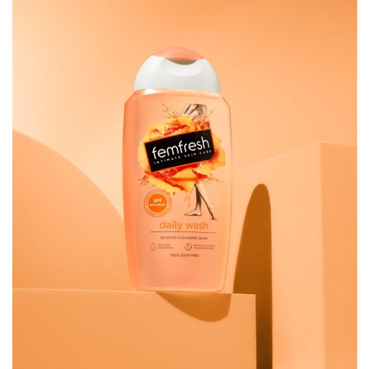 DUNG DỊCH VỆ SINH PHỤ NỮ FEMFRESH