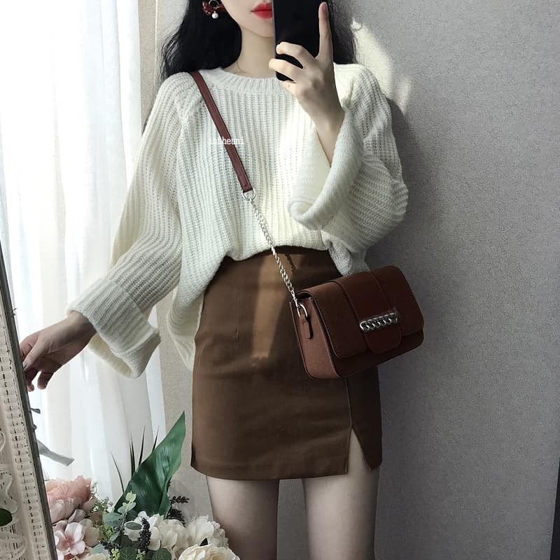 M3N- Chân váy chữ A xẻ cạnh màu nâu max xinh