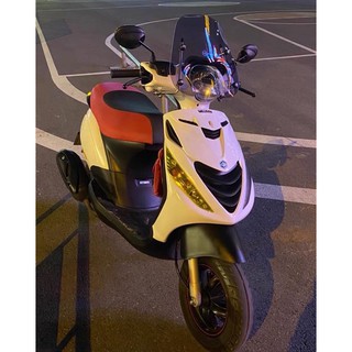 Kính chắn gió Zip Sport