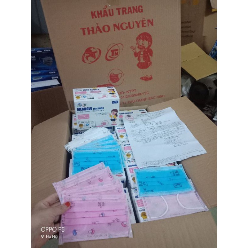 (Kid)Hộp khẩu trang y tế cho bé nhiều màu sắc 50 cái | BigBuy360 - bigbuy360.vn