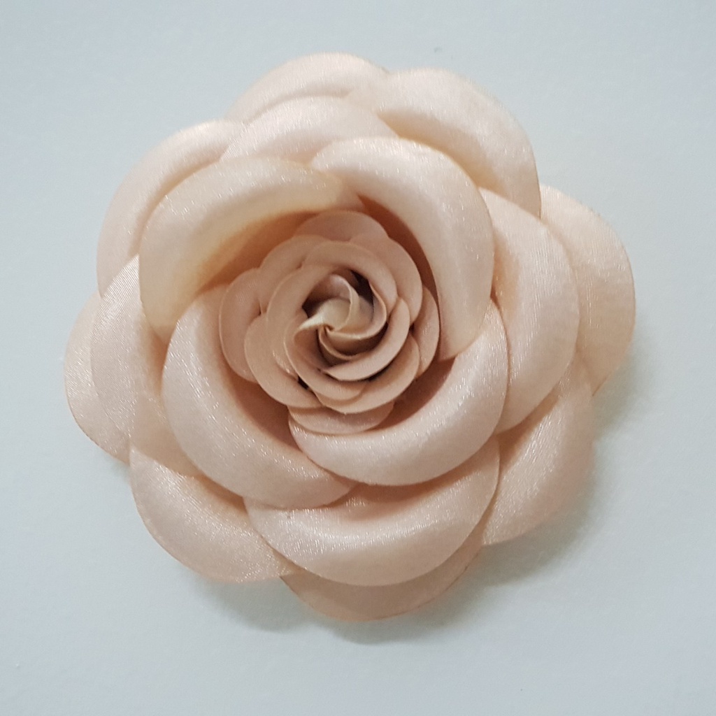 Tag Hoa Cài Áo Sang Trọng