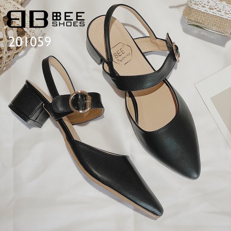 BEESHOES - GIÀY BÚP BÊ NỮ MŨI NHỌN QUAI HẬU KHUY D - GIÀY BÚP BÊ NỮ ĐẾ VUÔNG CAO 3 PHÂN SẴN MÀU ĐEN - BE - TRẮNG 201059