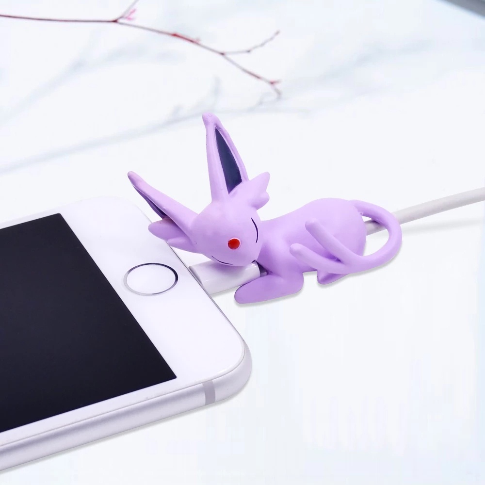 Phụ kiện bảo vệ dây cáp USB/ tai nghe điện thoại di động hình Pikachu dễ thương nhiều màu sắc
