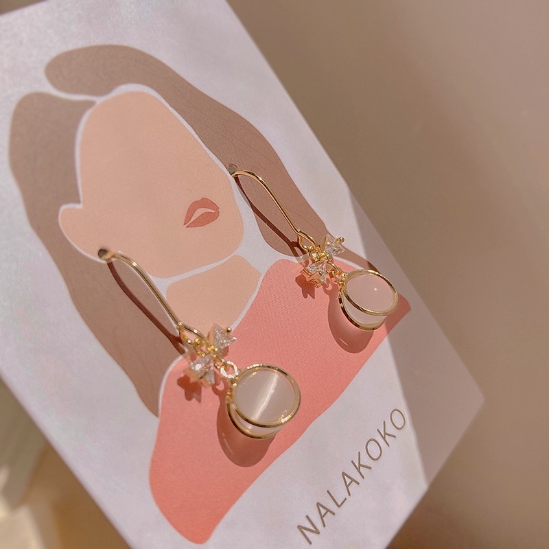 Đôi bông tai dáng dài hình nơ đính đá thời trang cho nữ