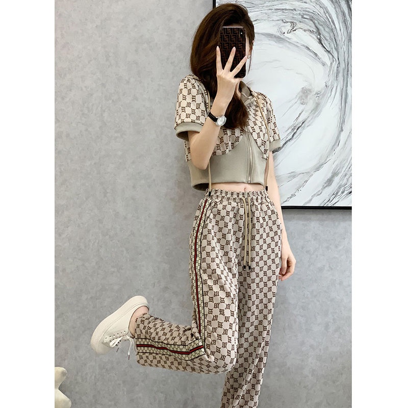 Bộ Đồ Thể Thao Áo Hoodie Tay Ngắn Phối Quần Ống Rộng Thời Trang Mùa Hè Cho Nữ