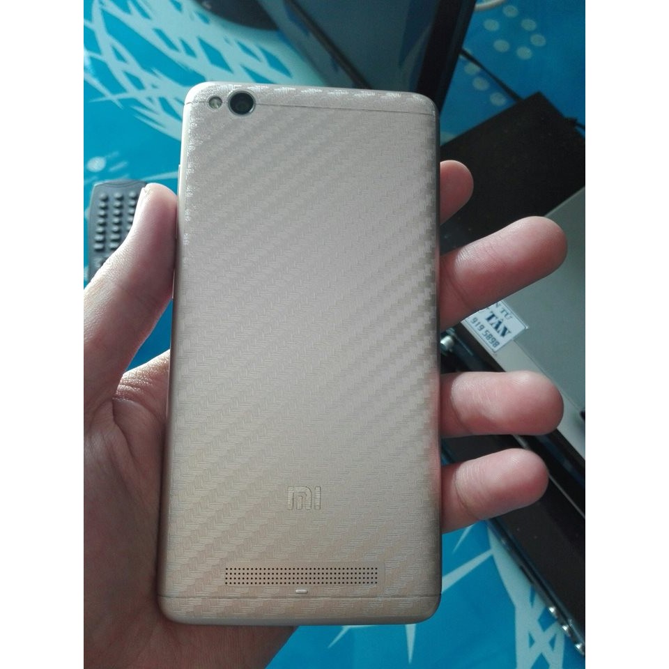 Dán cacbon xiaomi redmi 4a ( tặng ốp silicon )