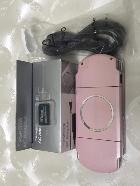 Máy PSP 2000 HACK FUll PhỤ KiỆn