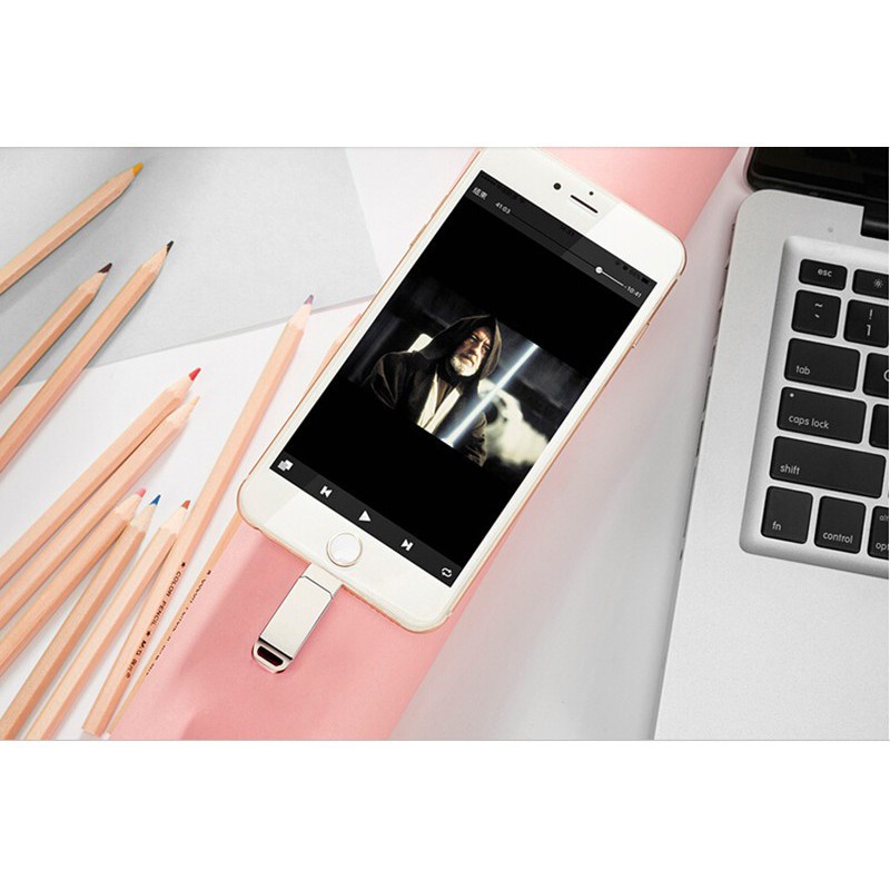 USB dung lượng 512GB với cổng lightning kết nối iPhone