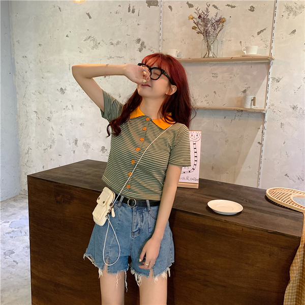 Áo dáng lửng ôm tay ngắn thời trang phong cách Hàn Quốc dành cho nữ | BigBuy360 - bigbuy360.vn