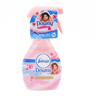 Xịt khử mùi quần áo 370ml