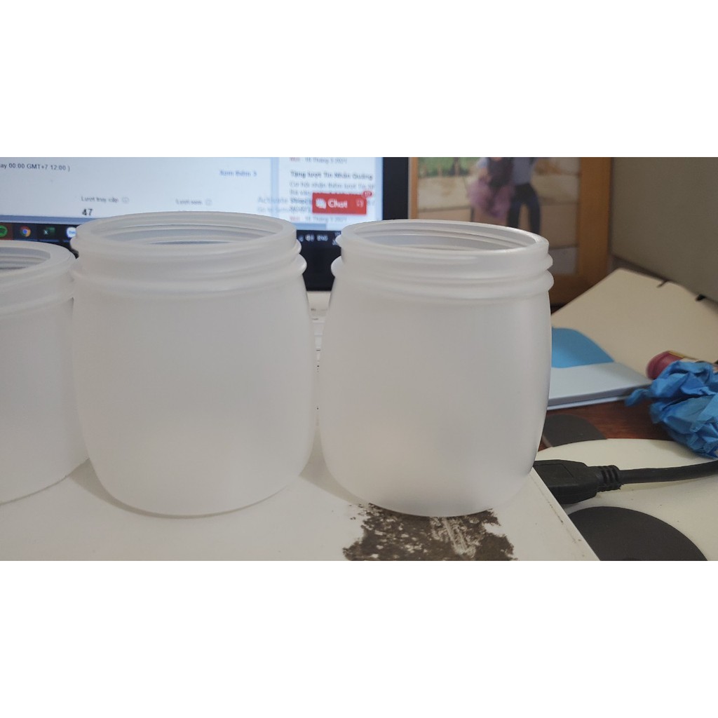 Combo 50 hũ sữa chua kèm nắp và thìa giá 70k kèm 12 sticker dung tích 100ml 120ml 160ml | BigBuy360 - bigbuy360.vn