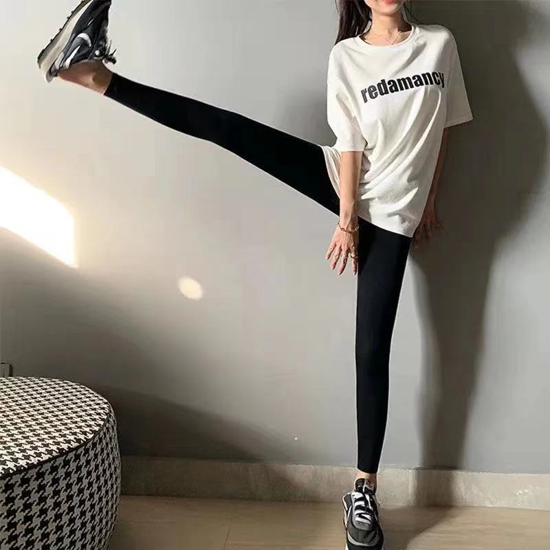 Quần legging kiểu dáng thời trang cho tập yoga | BigBuy360 - bigbuy360.vn