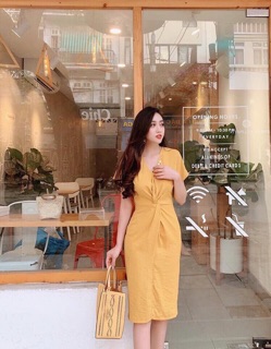 Váy xoắn chéo vạt