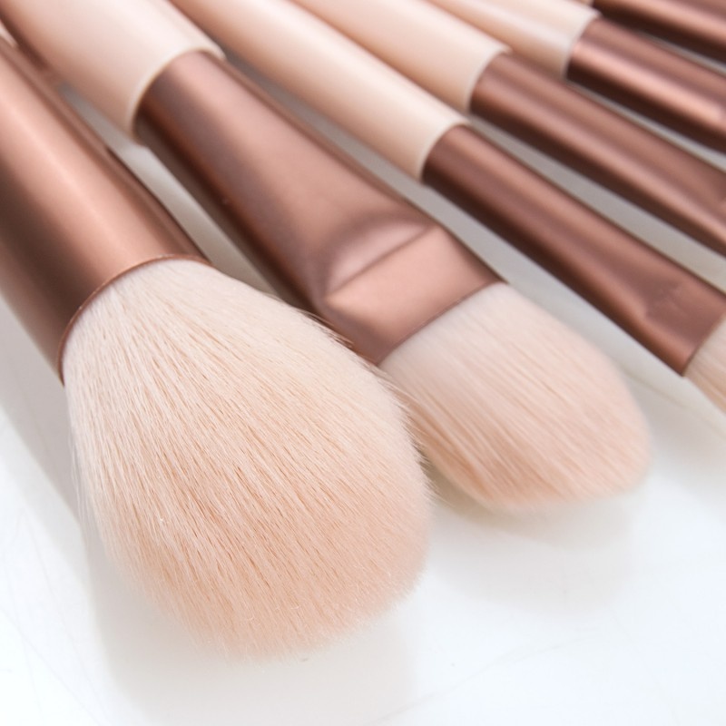 Set 8 Cọ Trang Điểm Kèm Túi Đựng Đa Năng Tiện Dụng