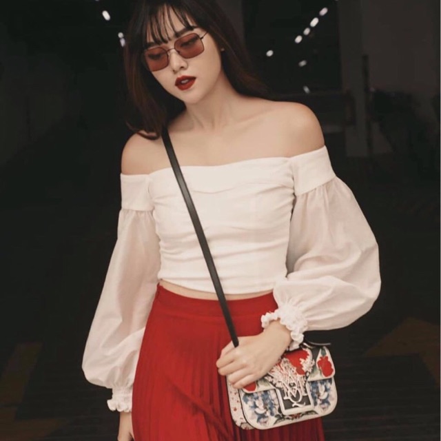 Áo trễ vai Nine to five