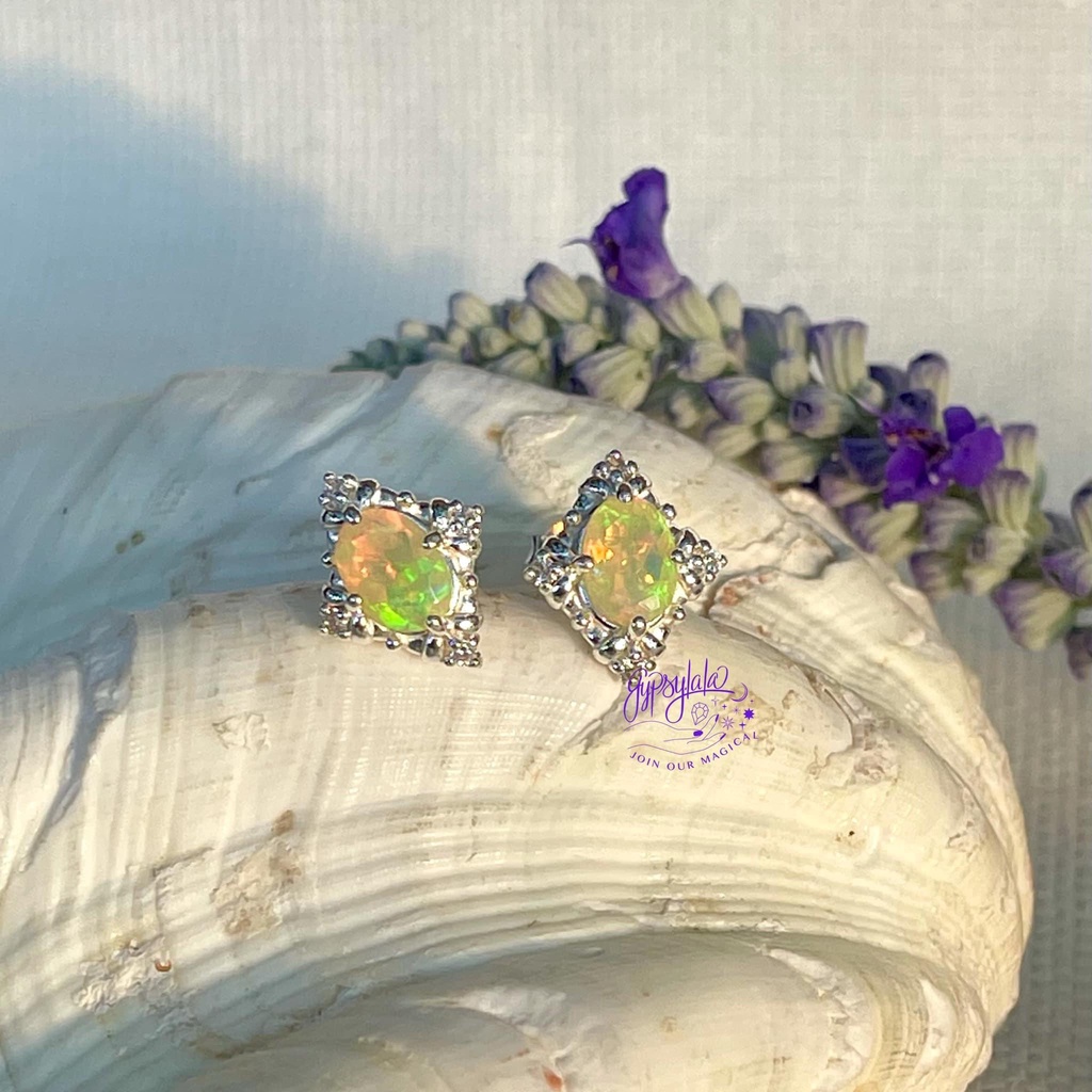 Bông Tai Đá Opal Thiên Nhiên Đa Sắc Hình Thoi SP003242 Gypsy.lala