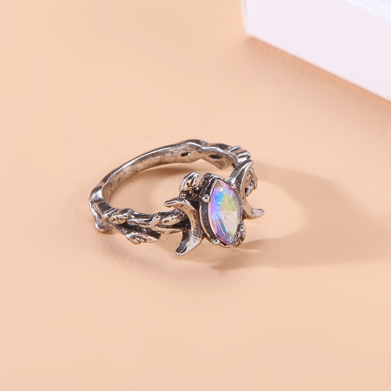 Nhẫn nữ mạ bạc mặt trăng đính đá Zircon