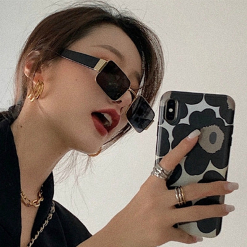 Kính mát phong cách cổ điển thời trang cho nam nữ | BigBuy360 - bigbuy360.vn