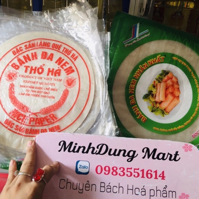 Bánh đa nem cuốn rán và ăn gỏi các loại
