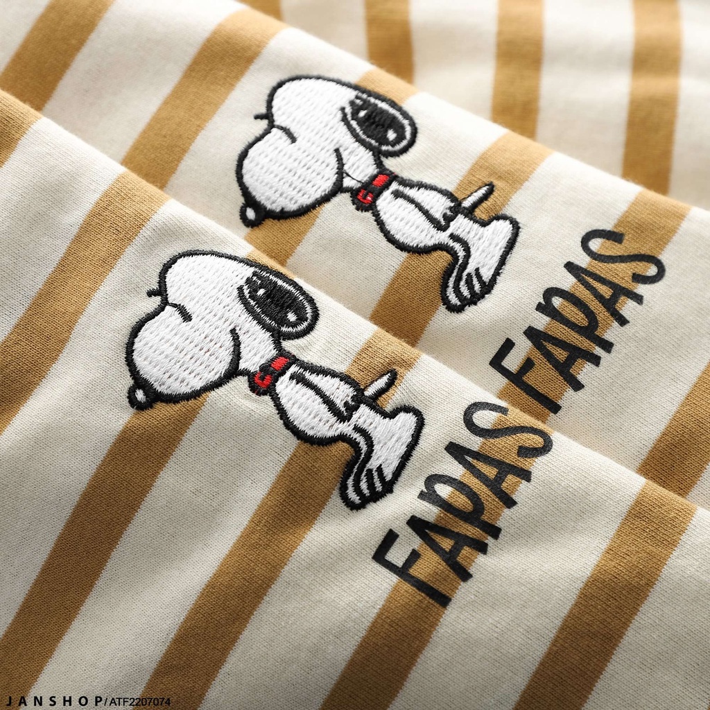 Áo Thun Với Thiết Kế Trẻ Trung Và Năng Động Được Đưa Toàn Bộ Lên Mẫu Snoo Mới Từ Màu Sắc, Từng Chi Tiết Thêu Nổi