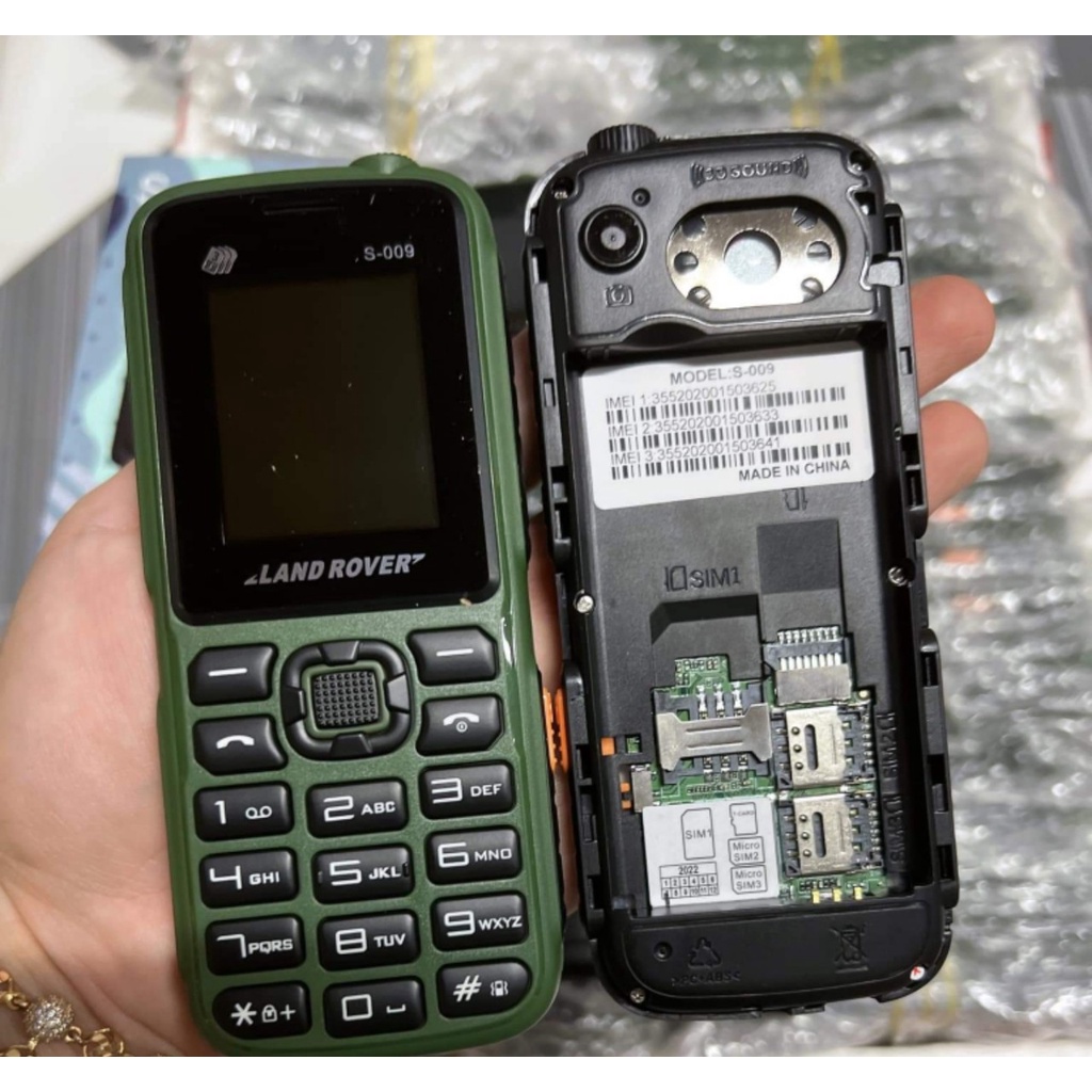 Điện thoại bàn phím 3 sim Land Rover S-009 loa to chữ to cho người già giá rẻ