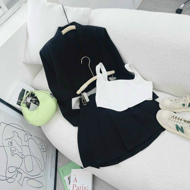 Set 3 Món Đen Áo Khoác Crop Vest + Áo 2 Dây Trắng Kèm Chân Váy Xếp Ly
