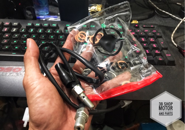 Công tắc  stop cùm thắng AKCNd