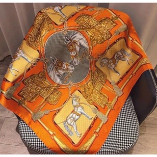 Khăn lụa vuông 90x90