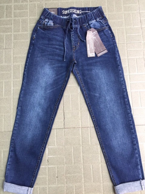 Quần jeans lưng thun