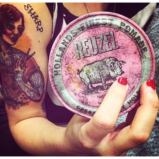 Sáp vuốt tóc Reuzel Pink Pomade 4oz