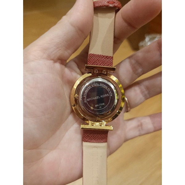 Đồng hồ dây da nữ Michael Kors mặt xoay