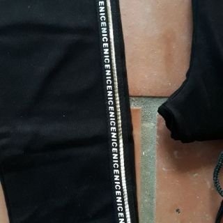 Fila sọc nhũ dáng legging