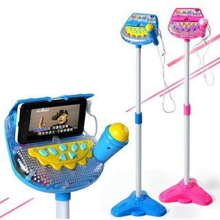 Bộ đồ chơi hát Karaoke tại nhà cho bé thỏa sức ca hát