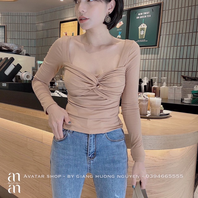 Áo zip xoắn ngực cổ vuông hottrend