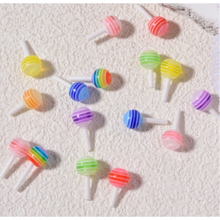 charm kẹo mút mix 5 cái nhé a