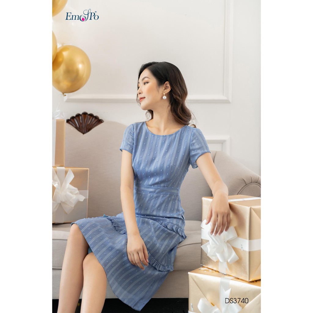 Đầm ôm dáng A, chân váy 2 tầng có bèo trang trí Emspo DS3740