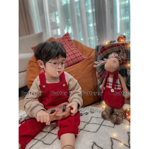 Yếm Jean Đỏ Mềm Mại Cho Bé